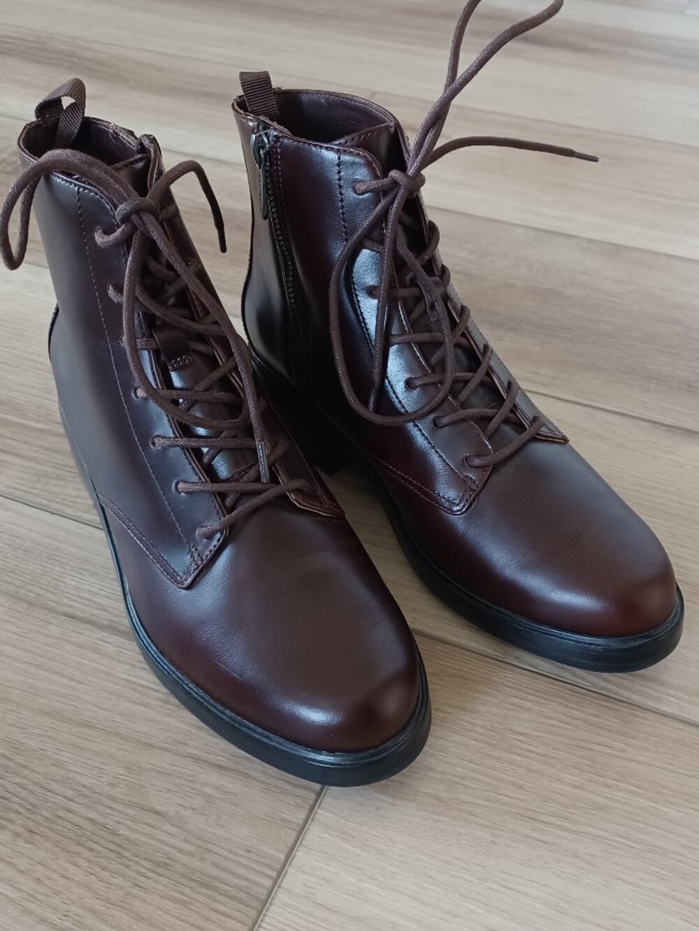 EVERLANE Modern Utility Boot Lace Up Shoes - Picture 6 of 11